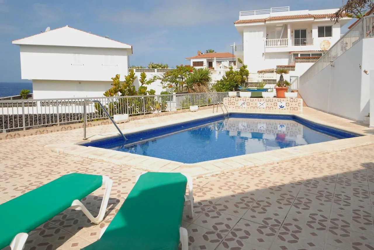 Punta N 6 - Vivienda Vacacional Puerto de Santiago  0*, Puerto de Santiago (Tenerife) Spain